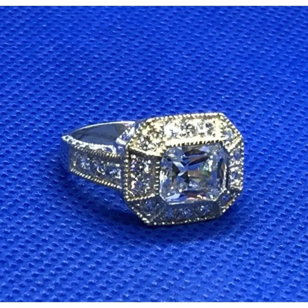 925 Sterling Silver CZ Ring Size 8.5